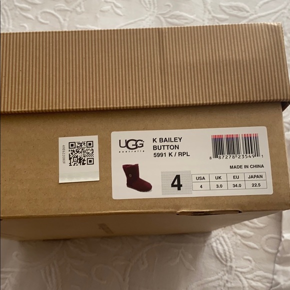 Bailey Bow Ugg - Picture 1 of 6